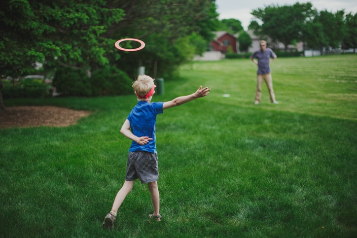 15 Frisbee games for kids