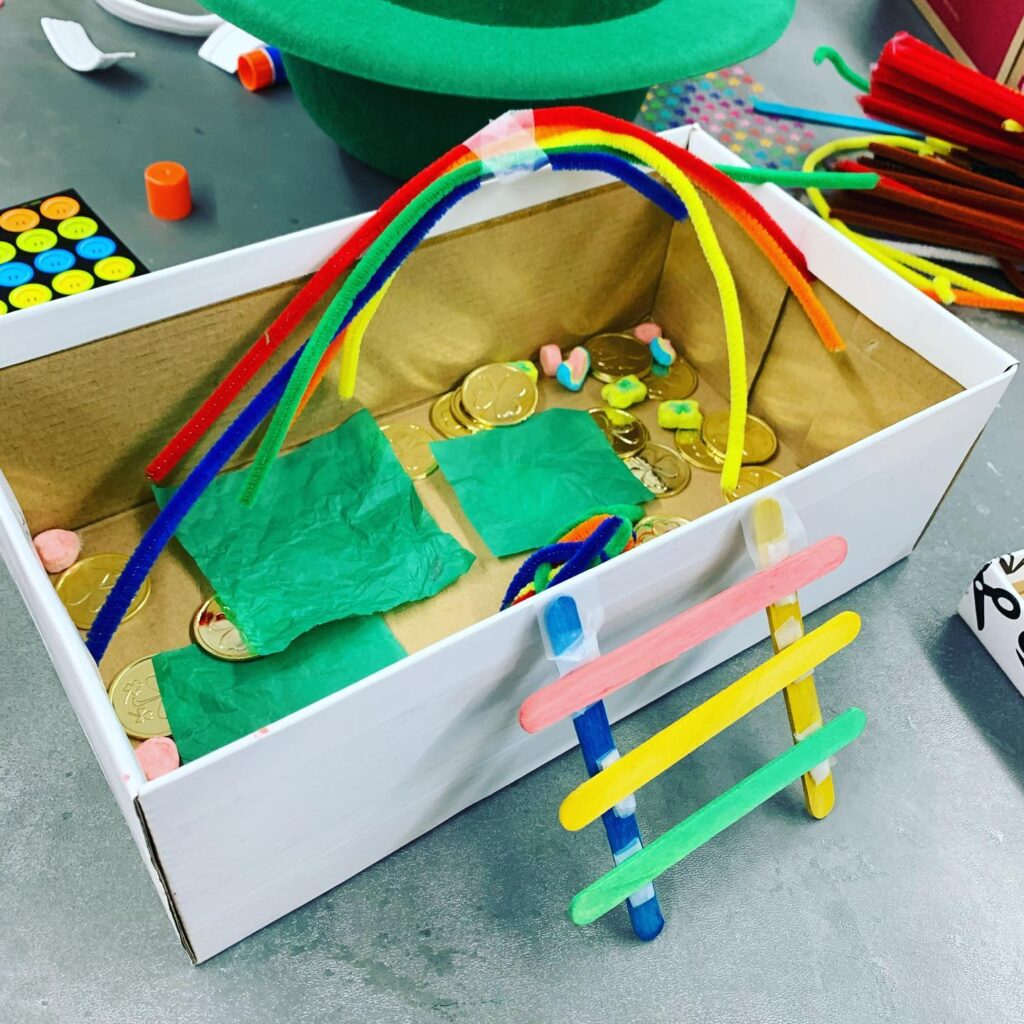 Leprechaun trap craft for kids for St. Patricks Day