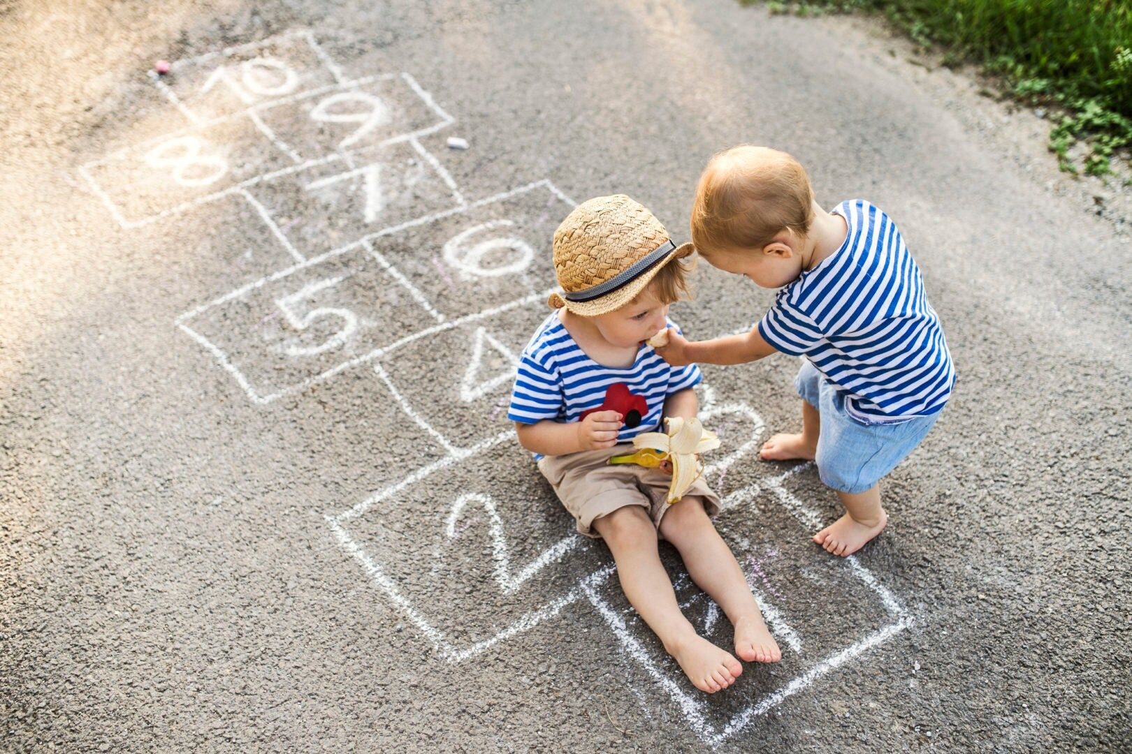 How to teach a toddler to share with 6 easy activities Resources