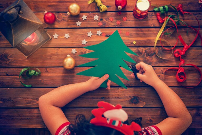 13 easy holiday crafts kids can make