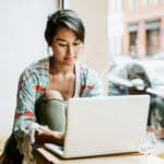 How to write an effective babysitter job description to find the right sitter