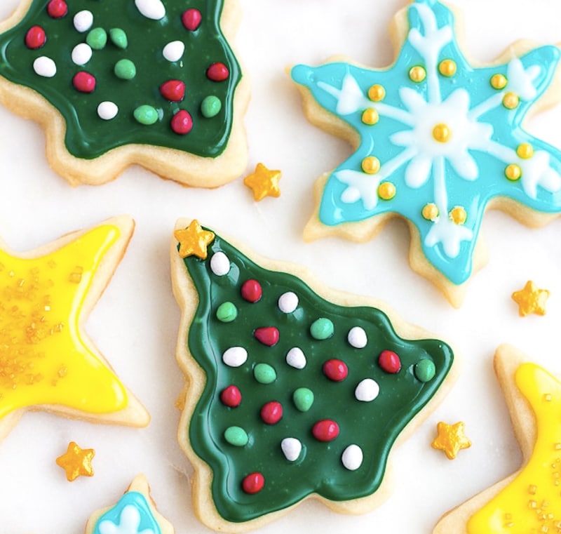 17 easy holiday cookie recipes everyone will love
