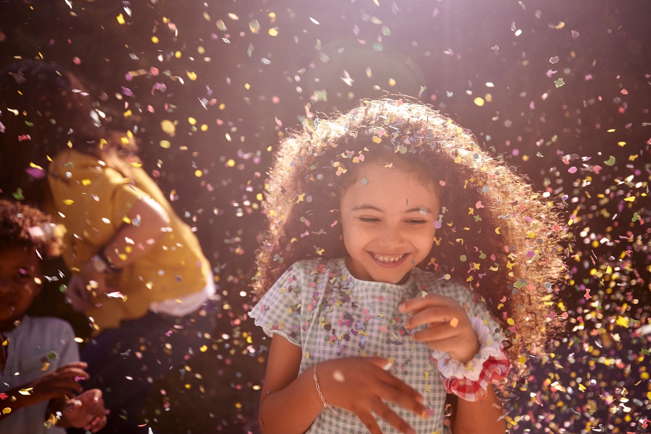 17 party ideas for babysitters watching kids this New Year’s Eve