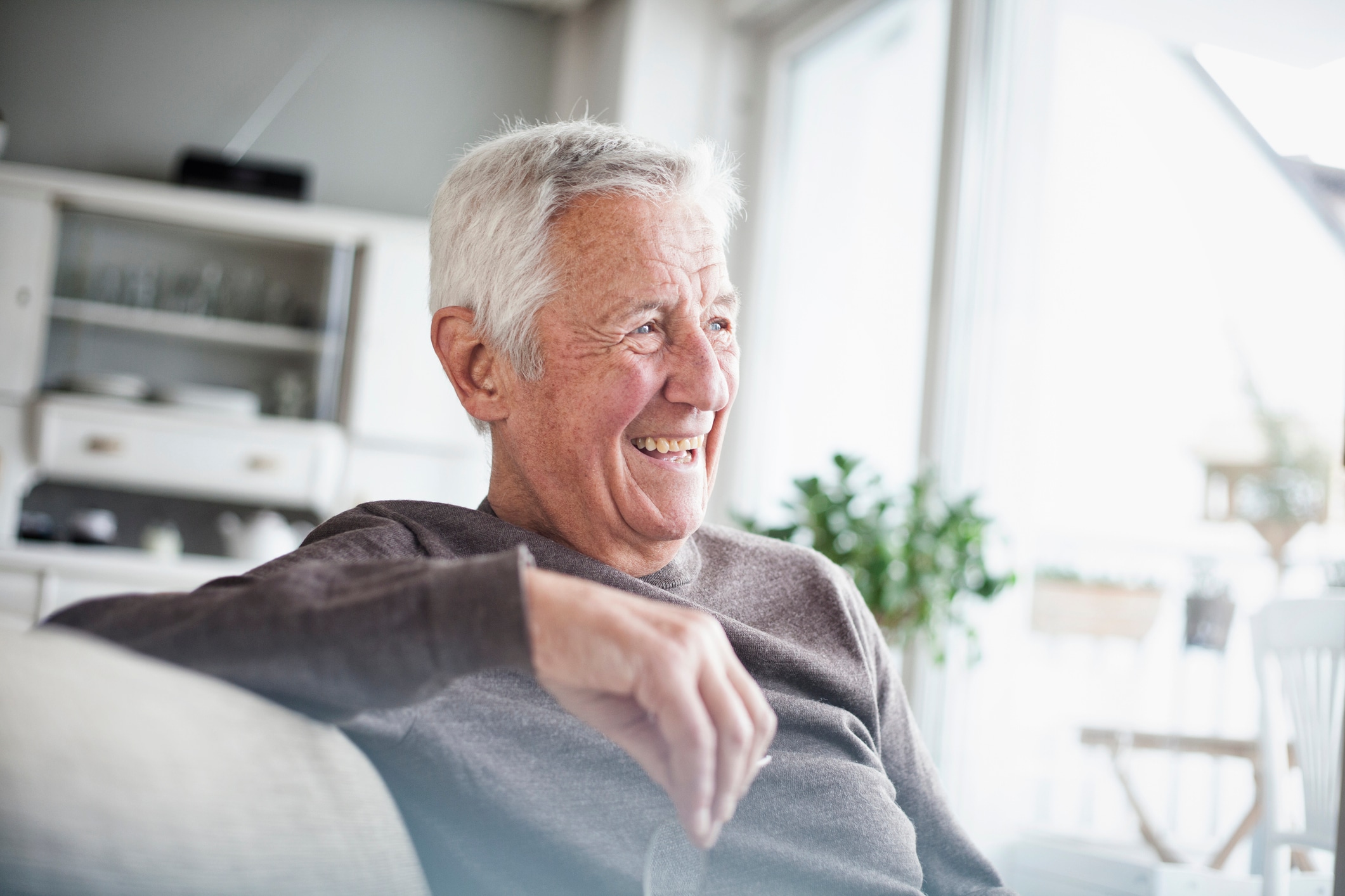 6 common dementia behaviors and how to manage them