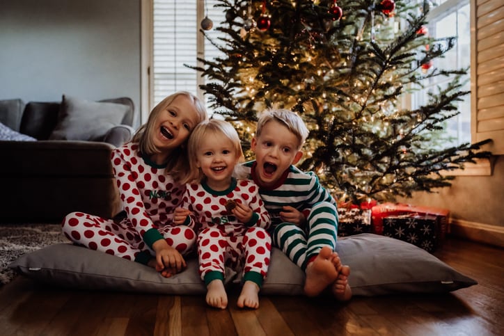 21 Reasons You Should Hire A Babysitter for The Holidays