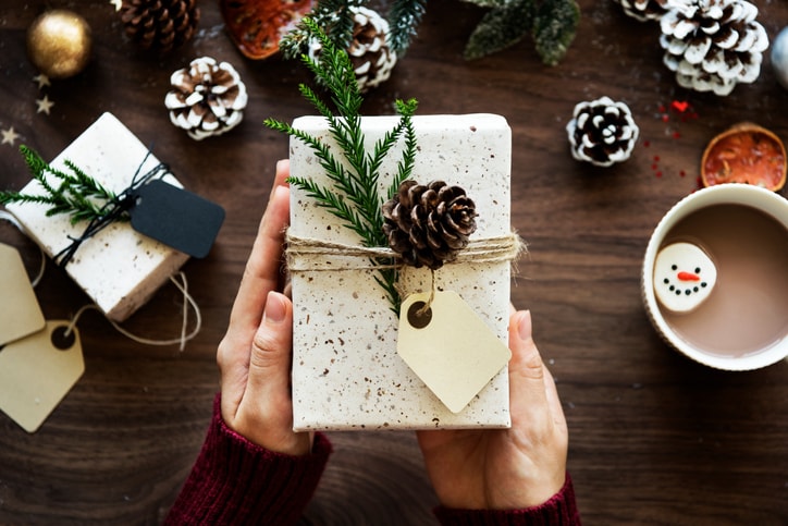 Gift Wrapping Tips: How to Perfectly Wrap Your Presents