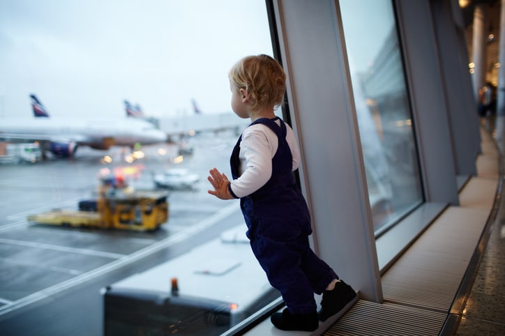 11 Tips for Flying with Toddlers