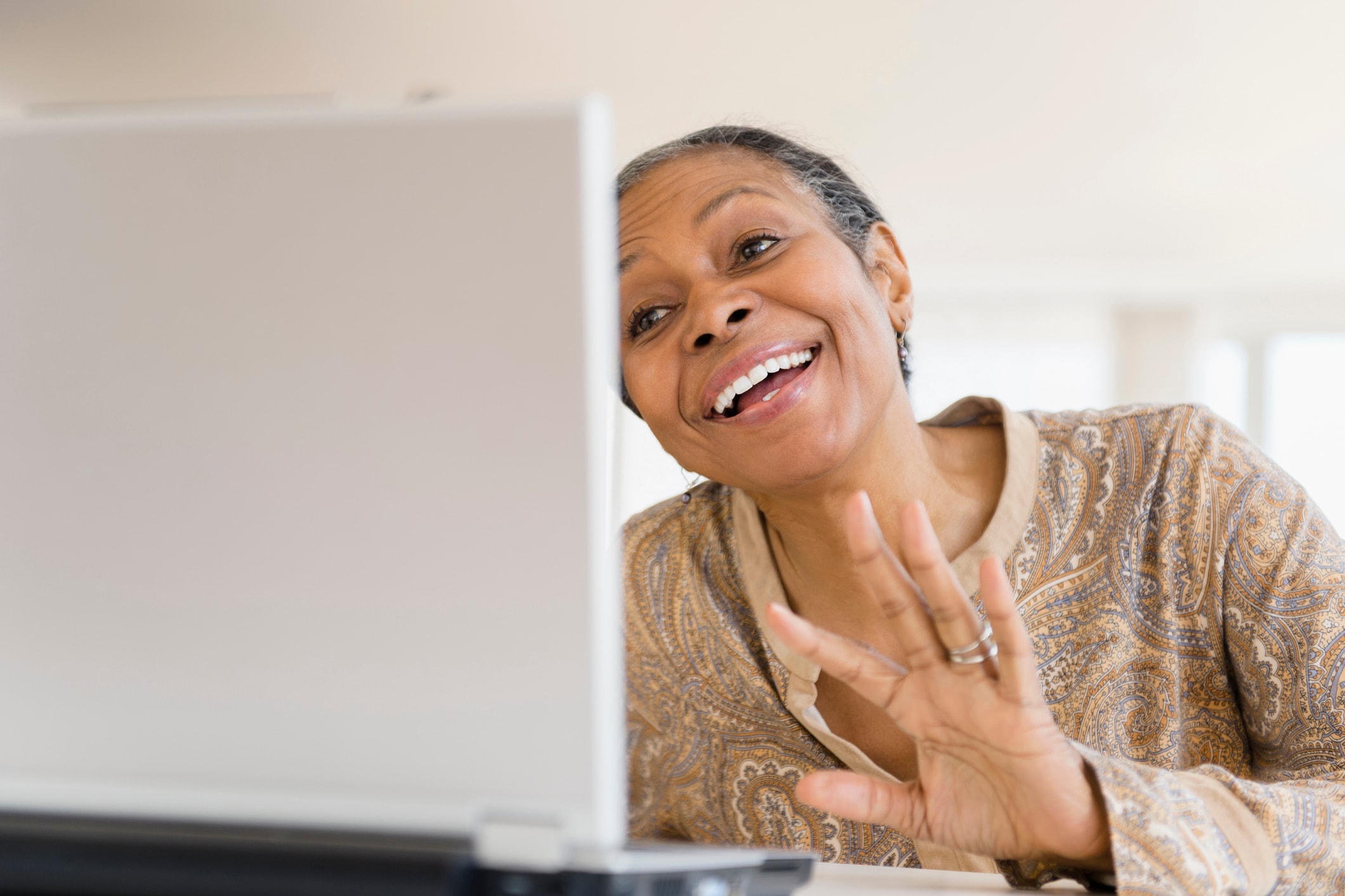 Online dating for seniors: 7 safety tips older adults and caregivers need to know