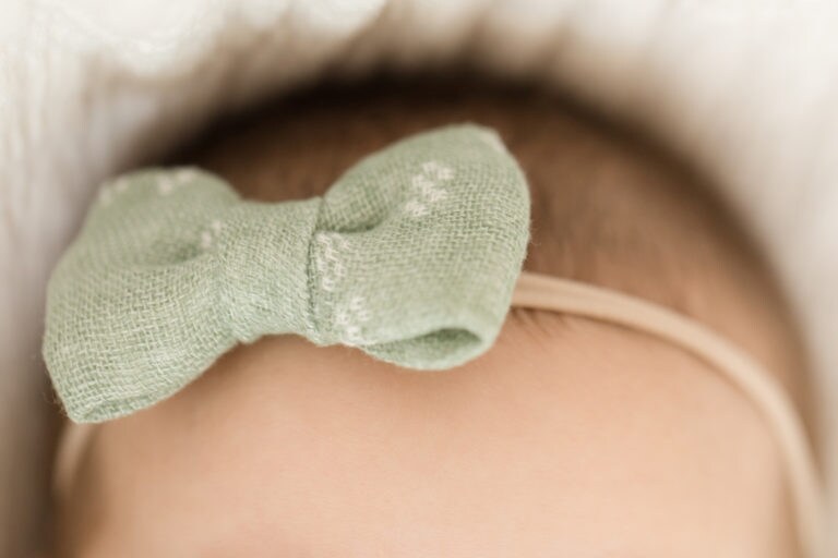 Mom&#8217;s photo of son wearing a hair bow aims to &#8216;challenge&#8217; gender stereotypes