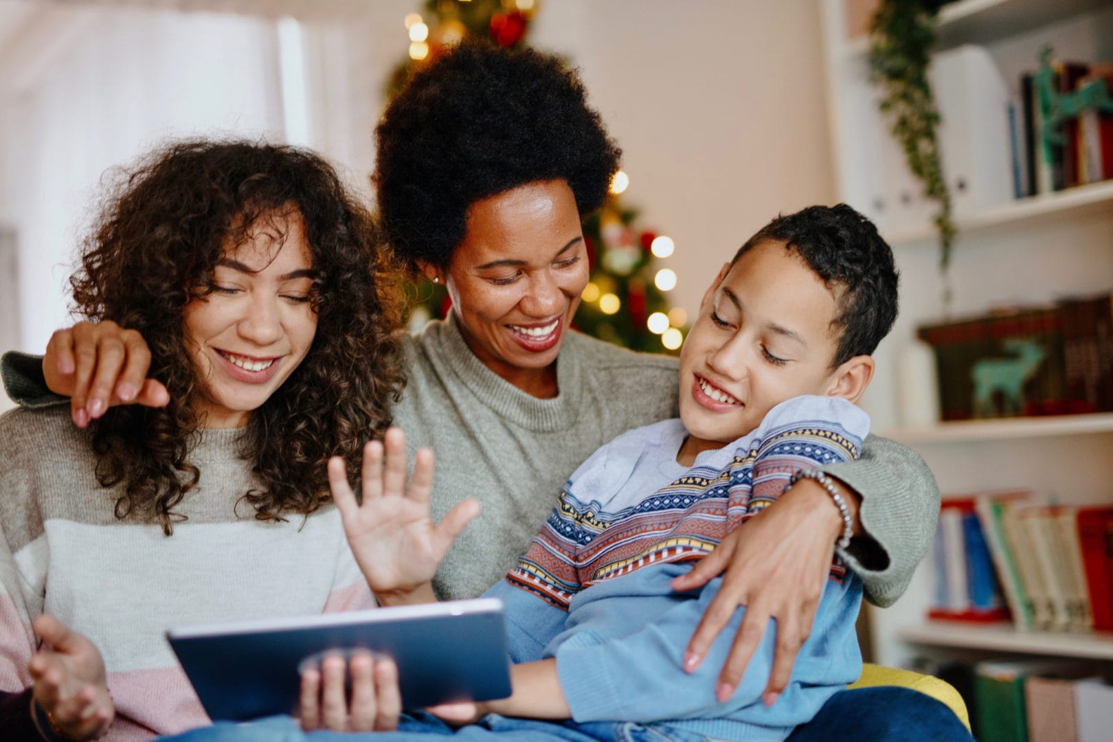 10 creative, COVID-friendly ways families are celebrating the holidays in 2020