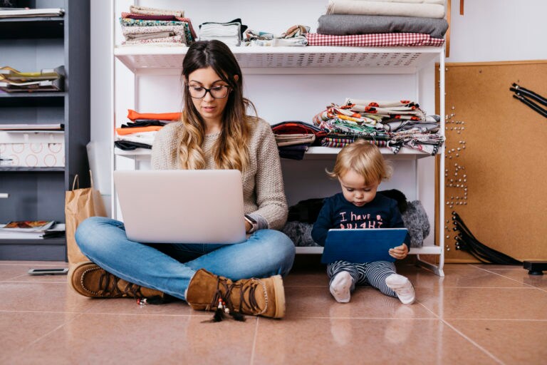 New mom rewrites her resume using just her parenting skills and people are cheering