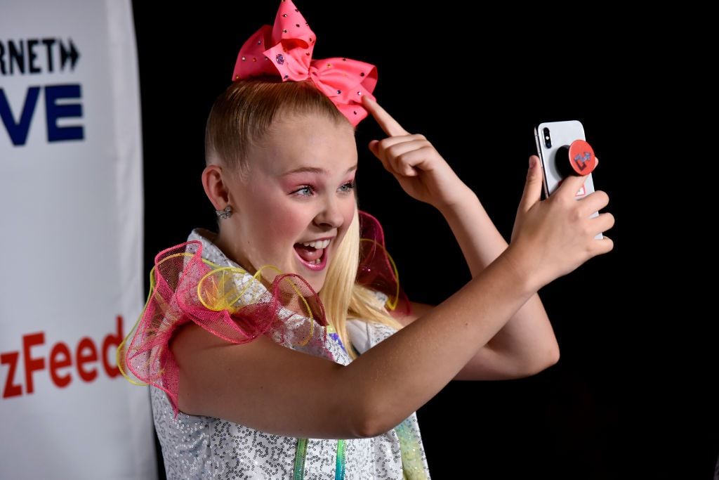 star Jojo Siwa comes out and inspires kids to be true to themselves  -  Resources