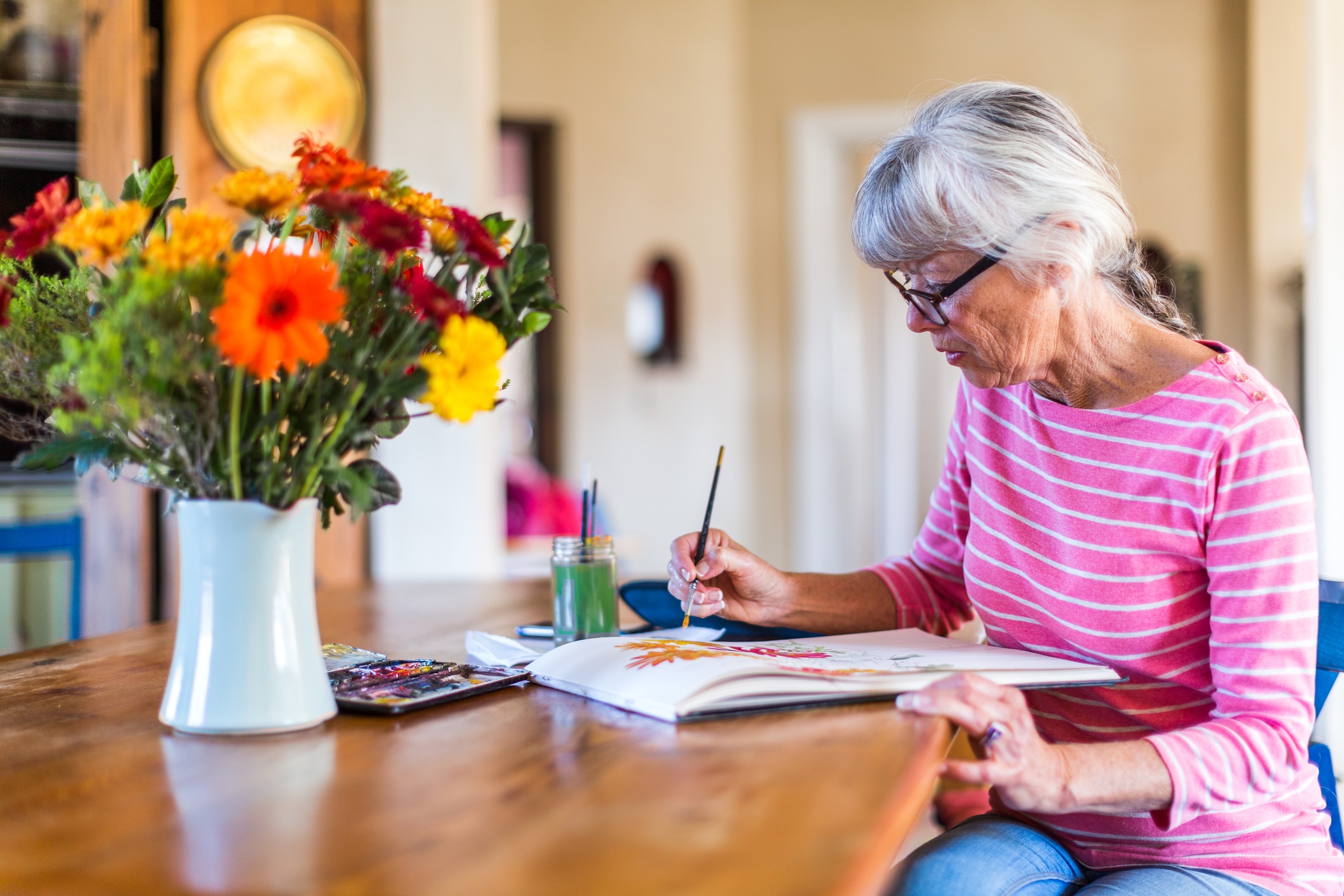 Indoor activities for elderly people of all ability levels