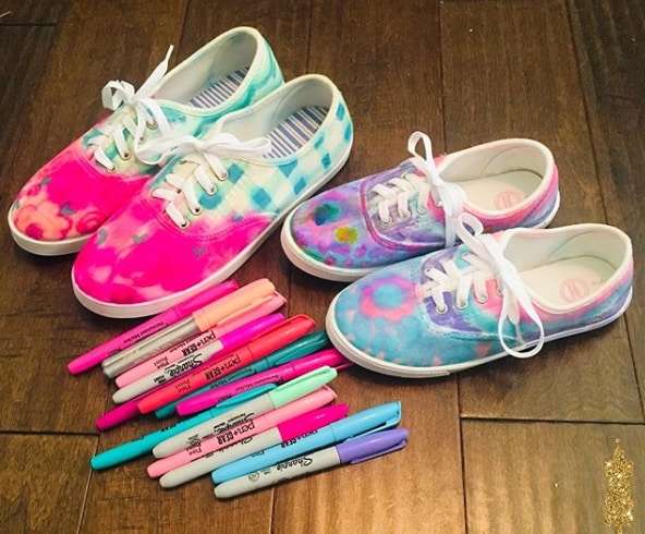 These design-your-own shoes make a fun summer craft activity for kids and teens