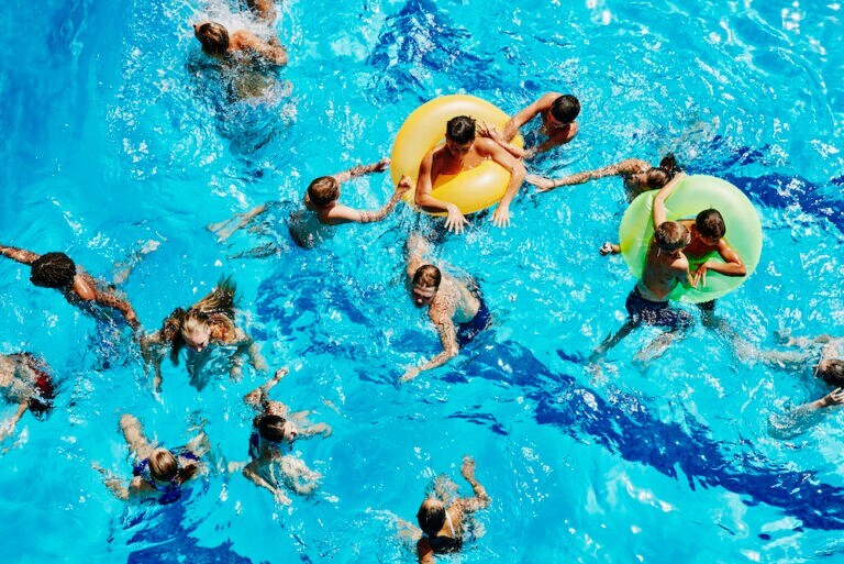 The swimming pool is not a bath substitute this summer — sorry, parents!