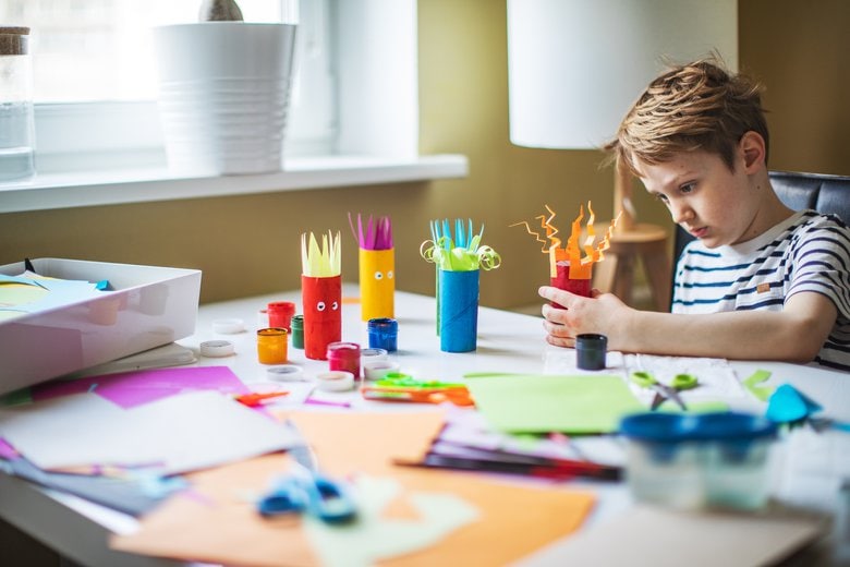 These DIY toilet paper roll puppets are a fun after-school activity for kids