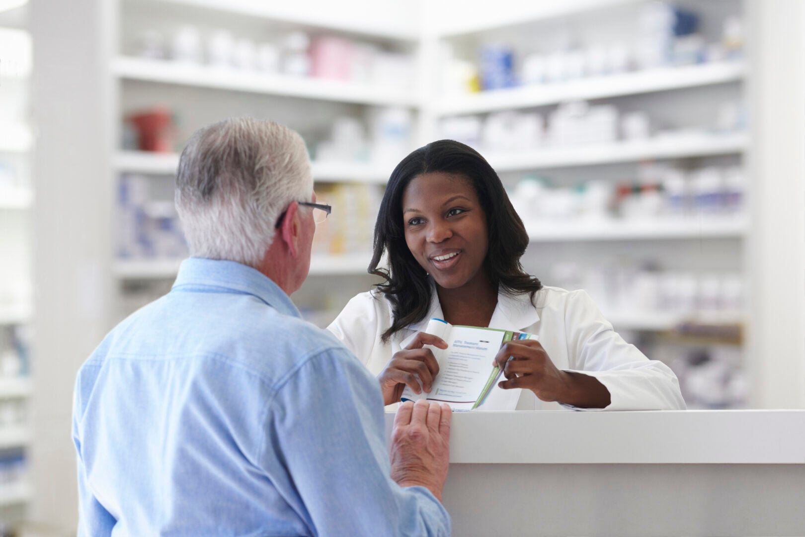 6 prescription discount cards that will help you save on your senior loved one’s medications