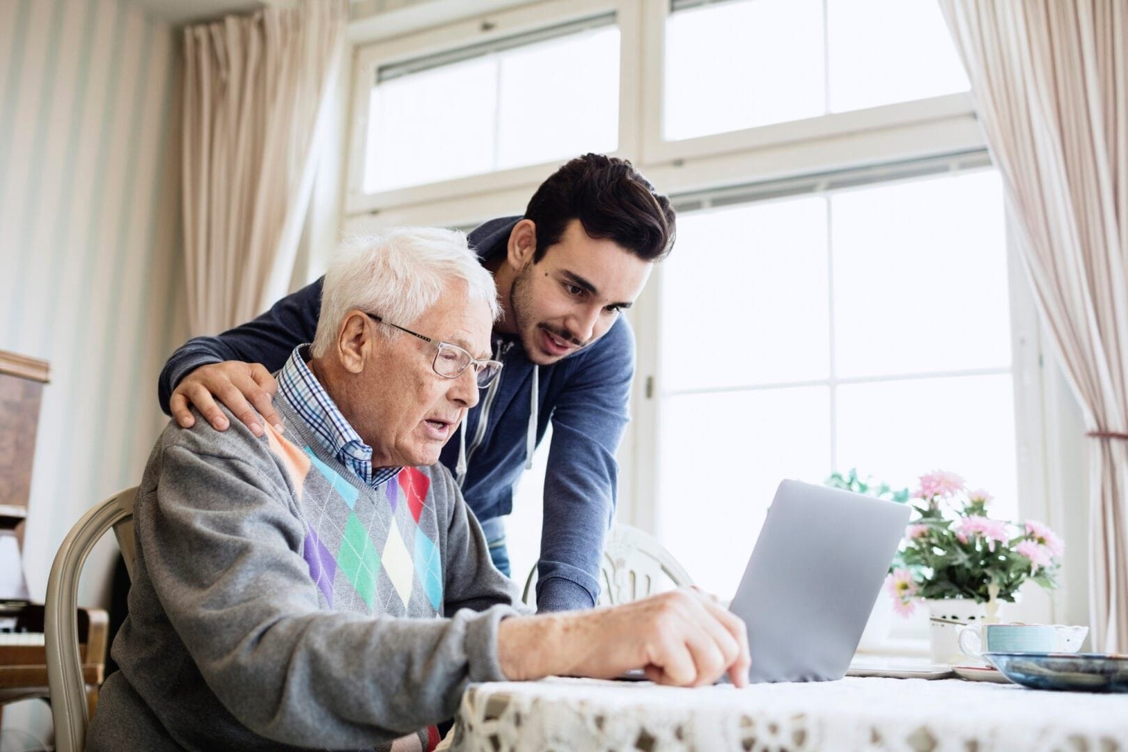 Companion care for seniors: How to know if this type of caregiver