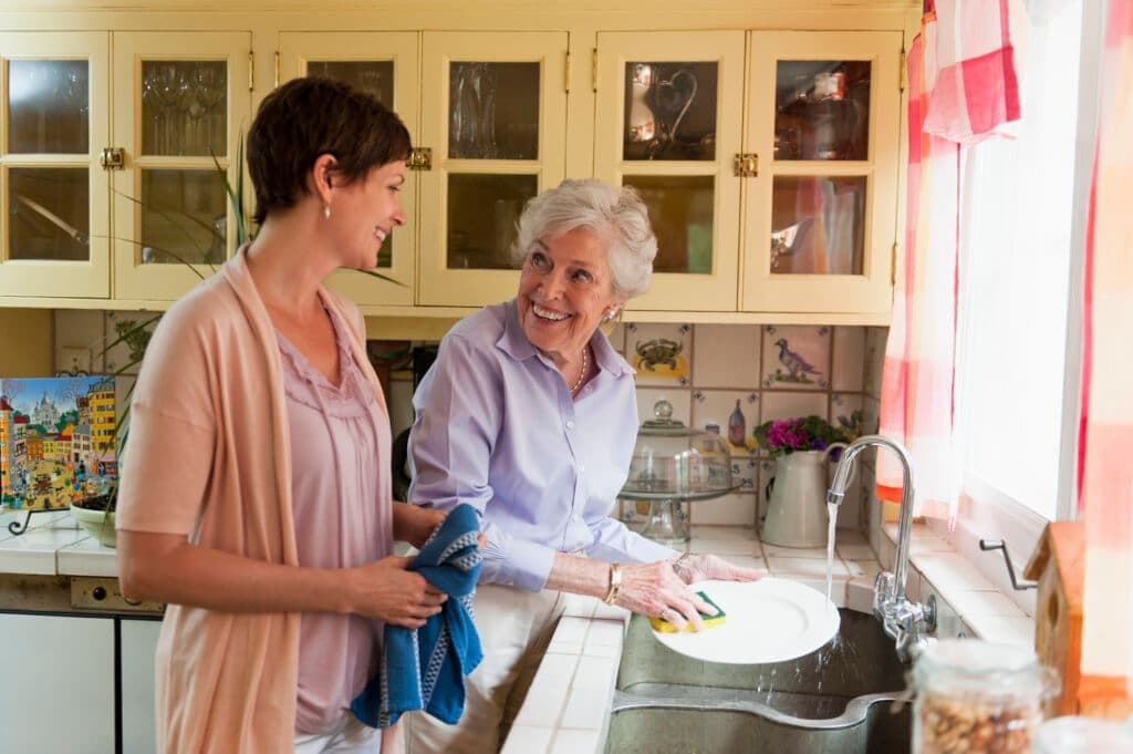 How to help seniors keep their home clean and decluttered, according to
