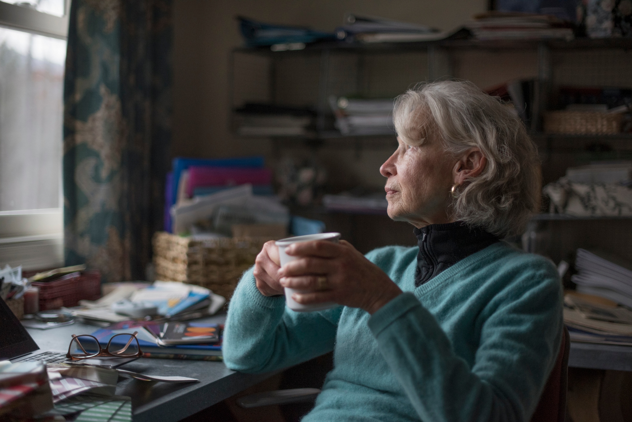 6 tips for talking to aging parents about clutter