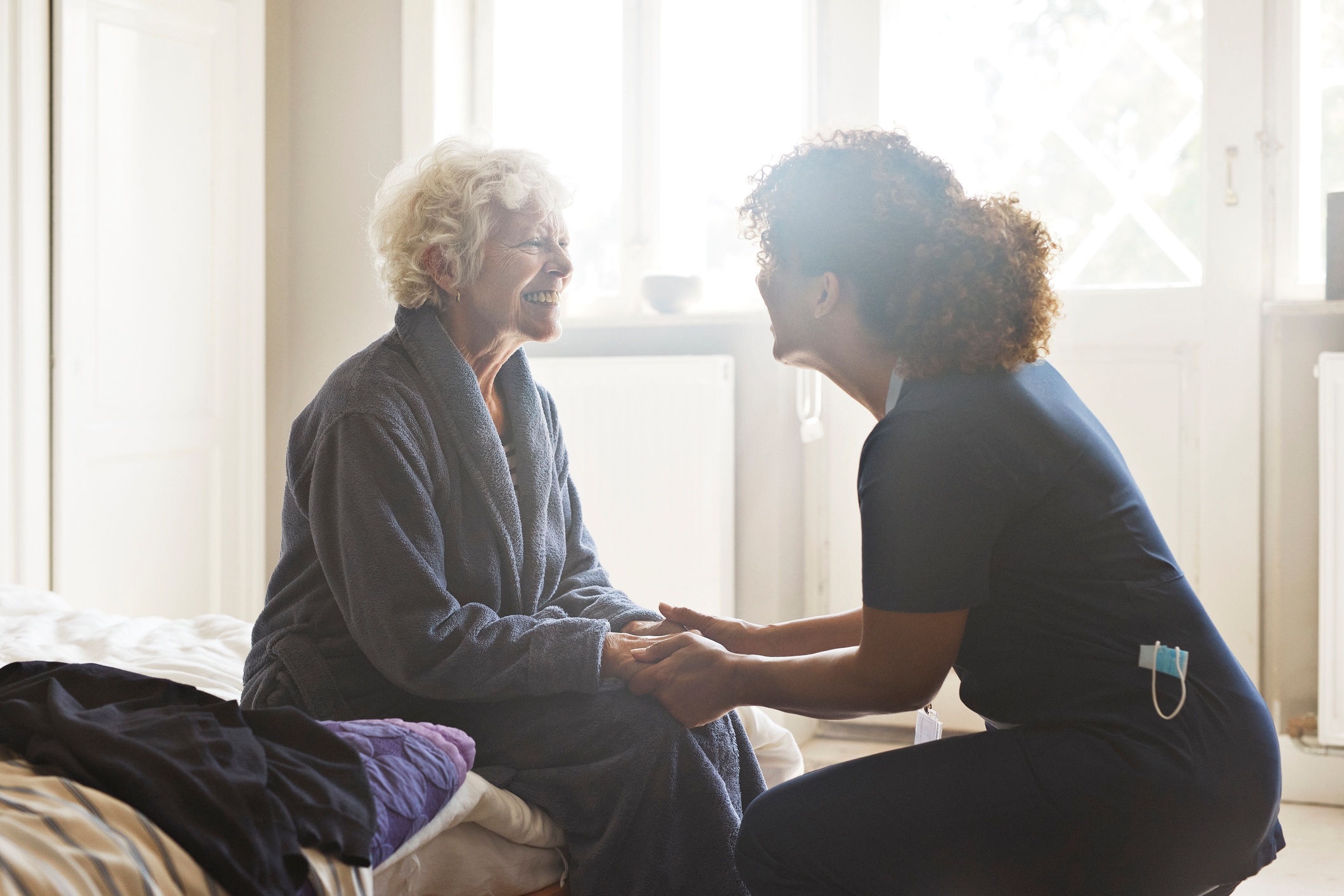 How much do live-in caregivers make? How to set an appropriate rate