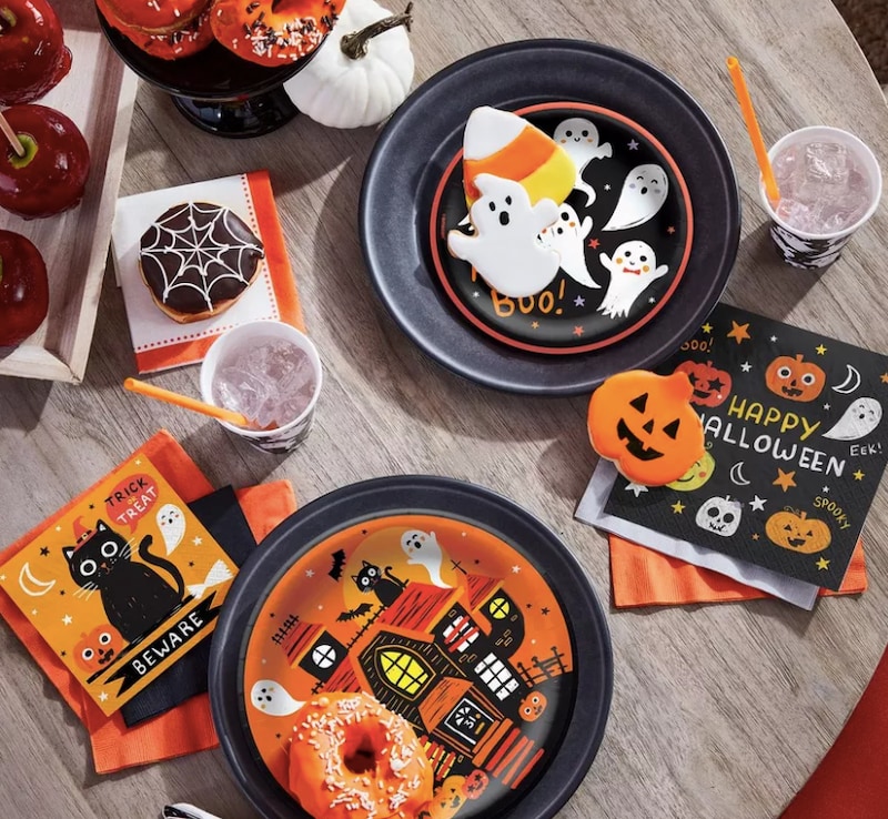 halloween plates and napkins