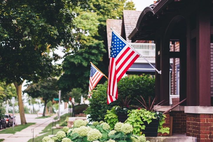 Flying an American flag is an honorable gesture on Veterans Day