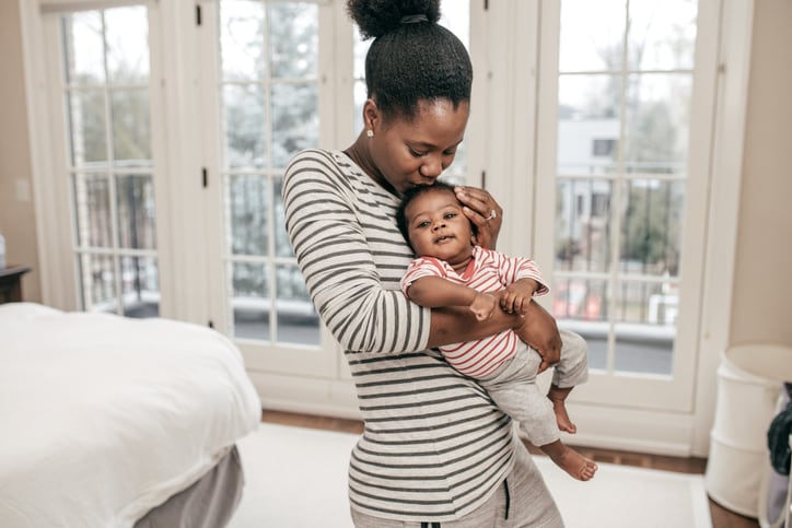 When should you start maternity leave? Here’s what the experts say