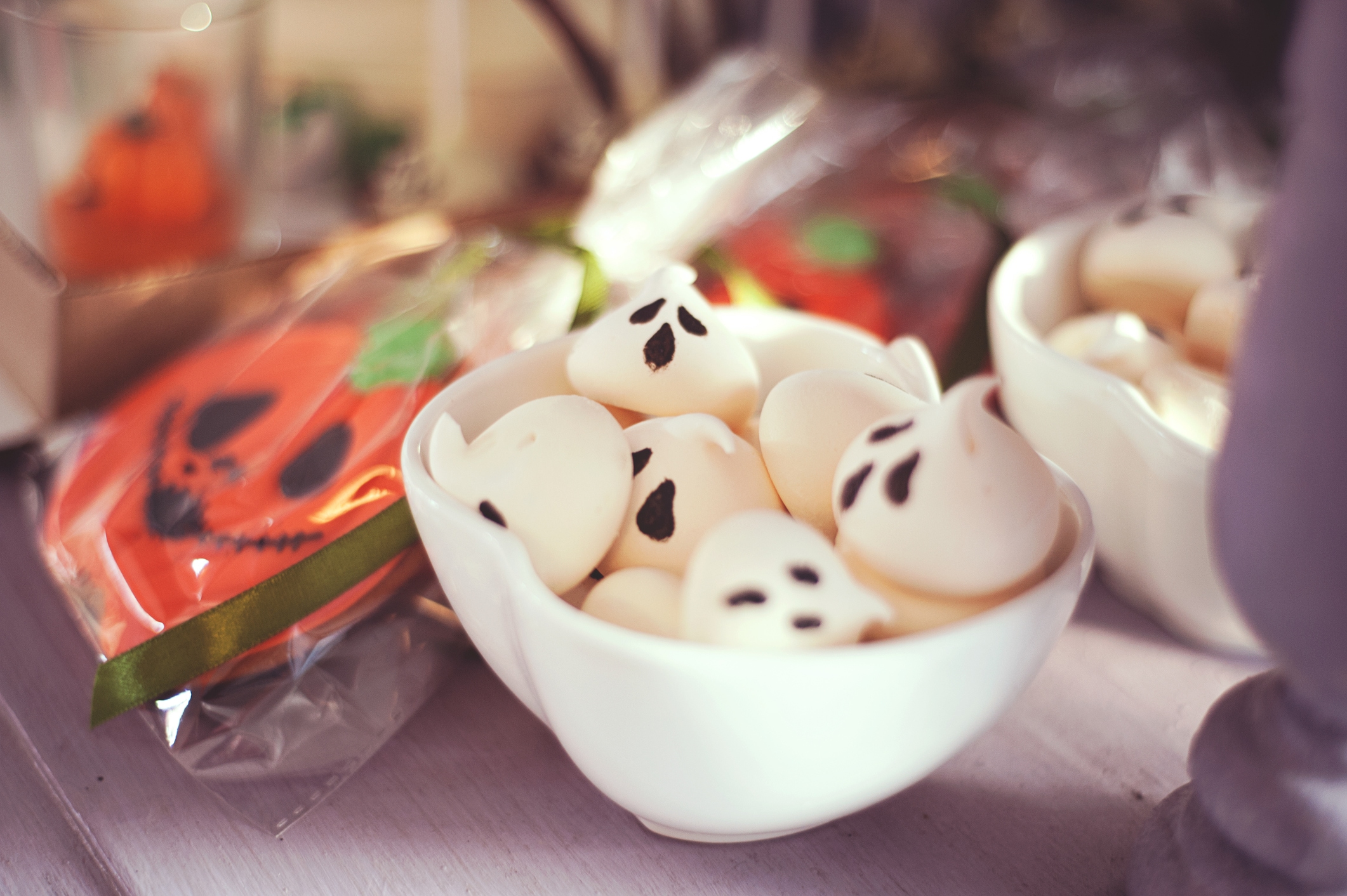 Ghost meringue cookies