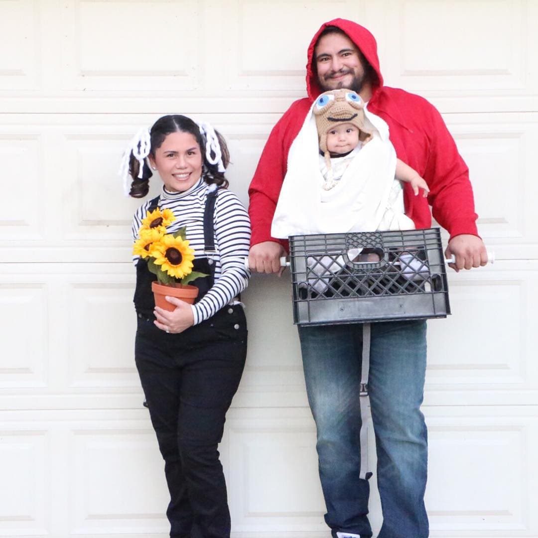 Family of 3 ET Halloween Costume