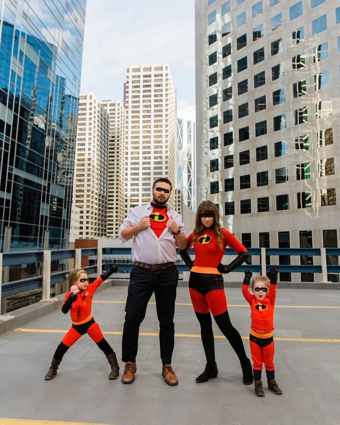 Family of 4 Incredibles Halloween Costume