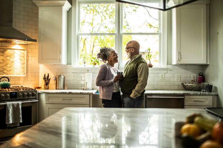 What is independent senior living? Experts break down pros and cons