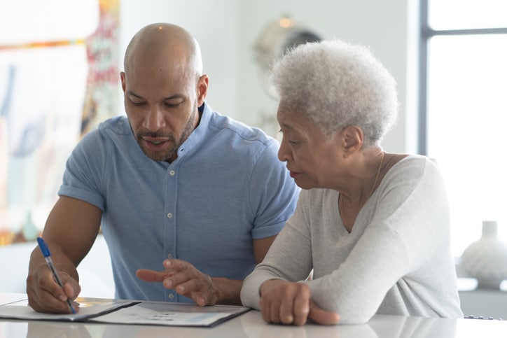 Does Medicare pay for memory care? What to expect
