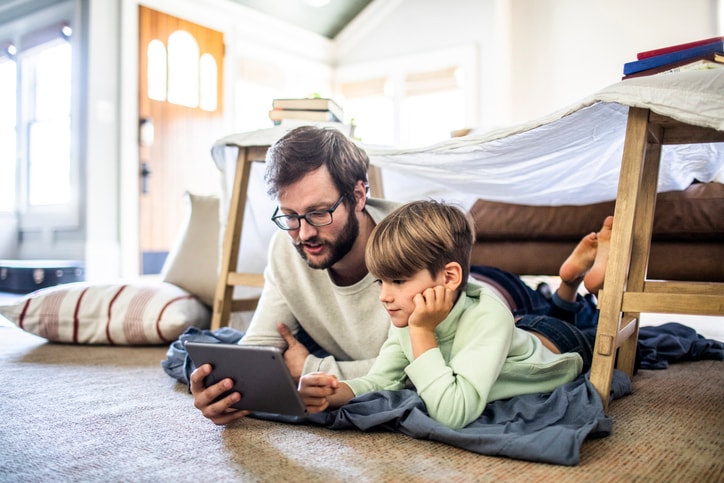 Are there benefits of screen time for kids? How to find the balance