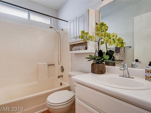 Passionate Cleaning by Erika LLC's Photo