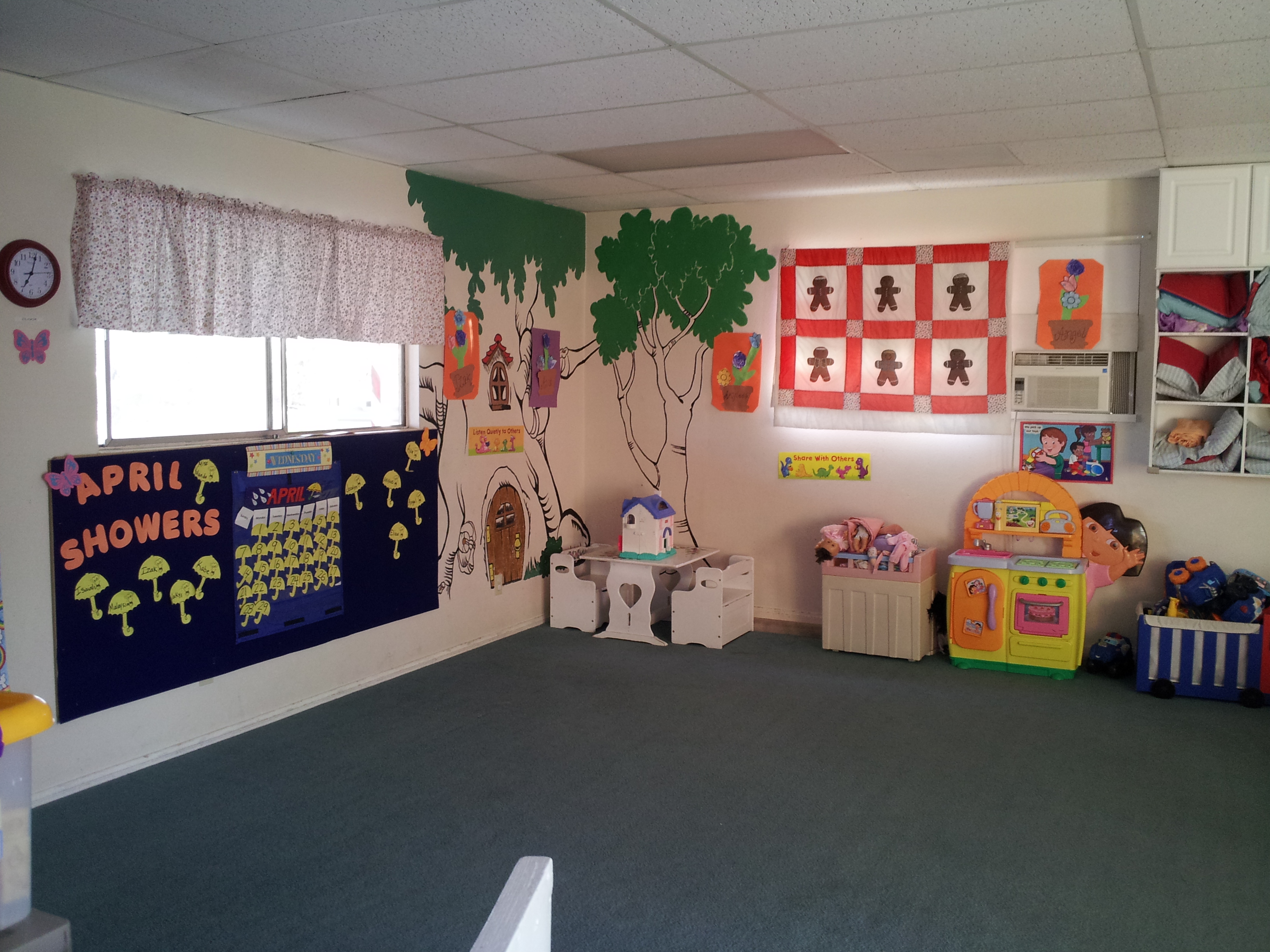 Gingerbread Learning Center Logo