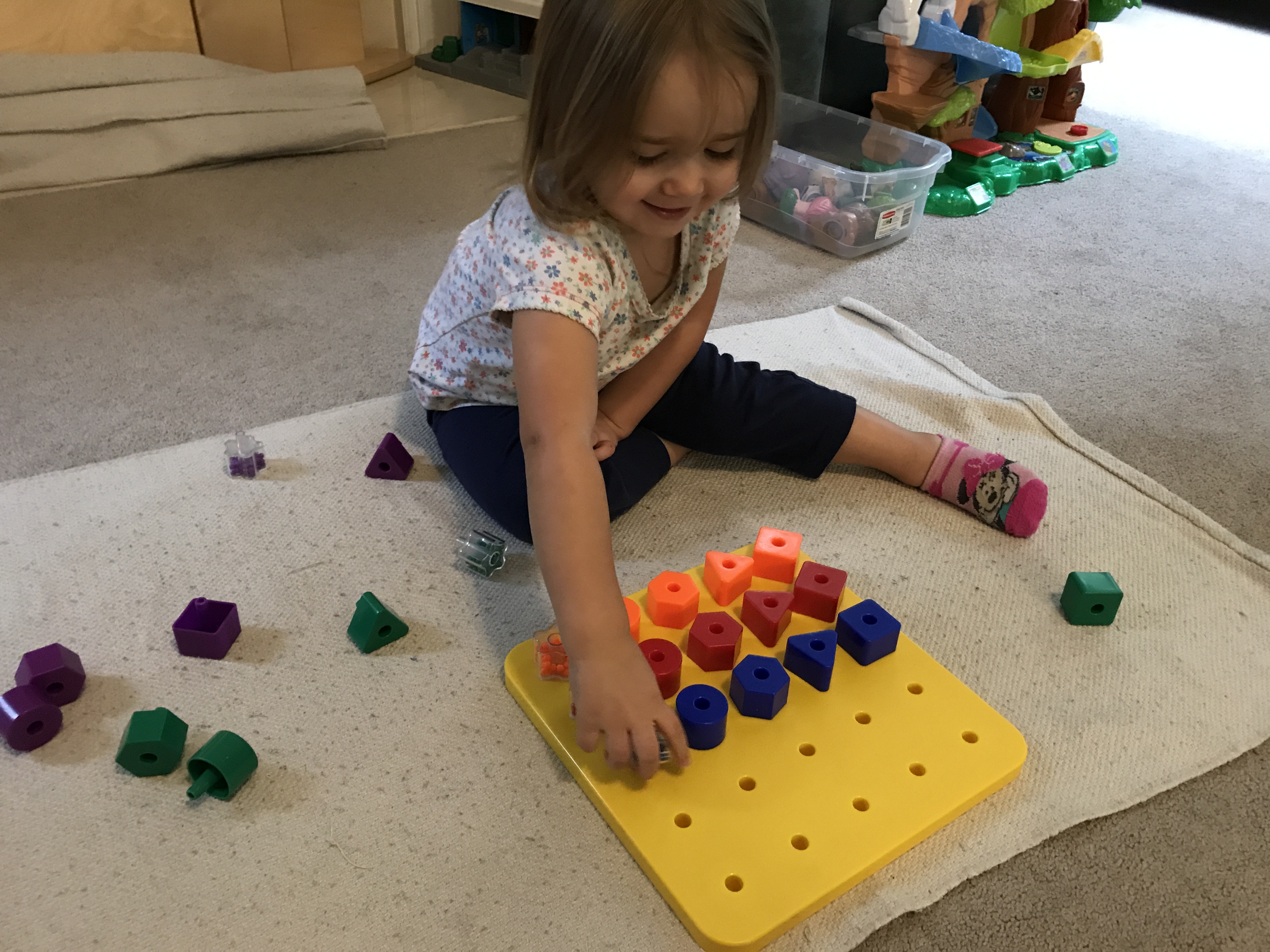 Small Steps Family Daycare Llc Logo