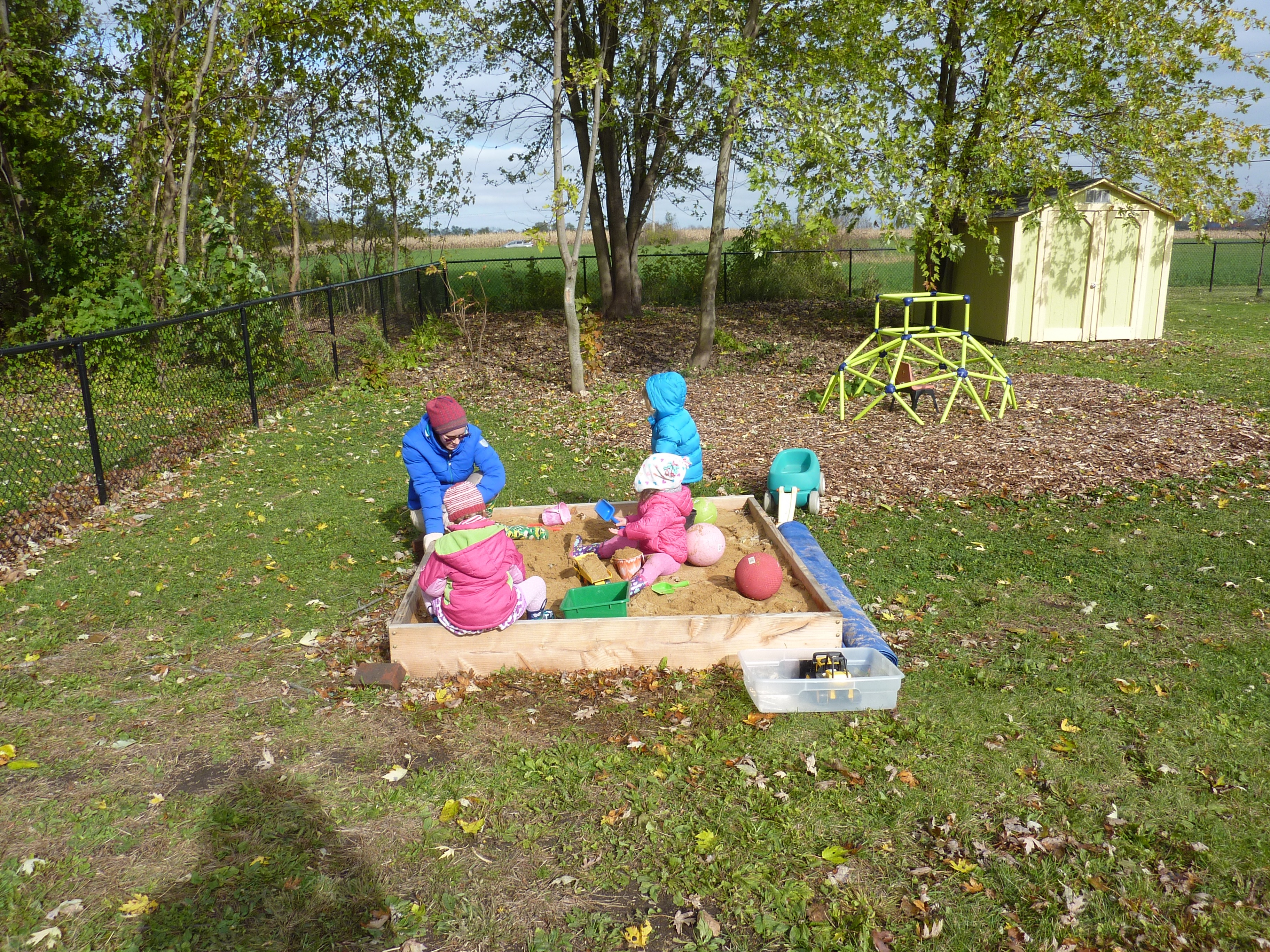 Green Friends Montessori School's Photo