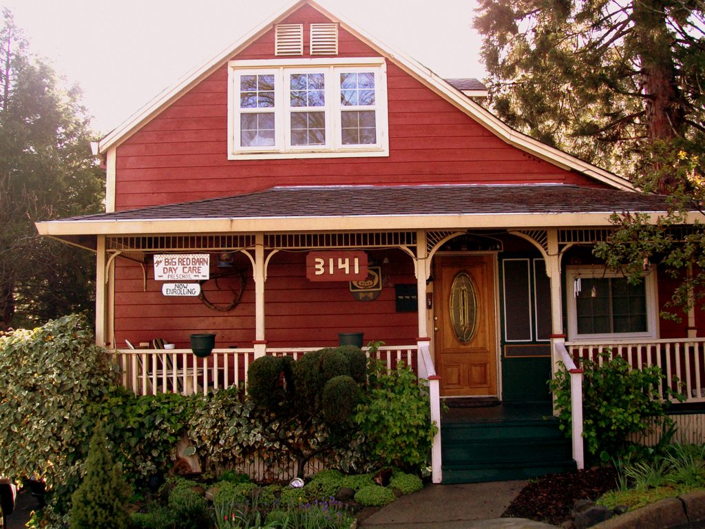 Big Red Barn's Photo