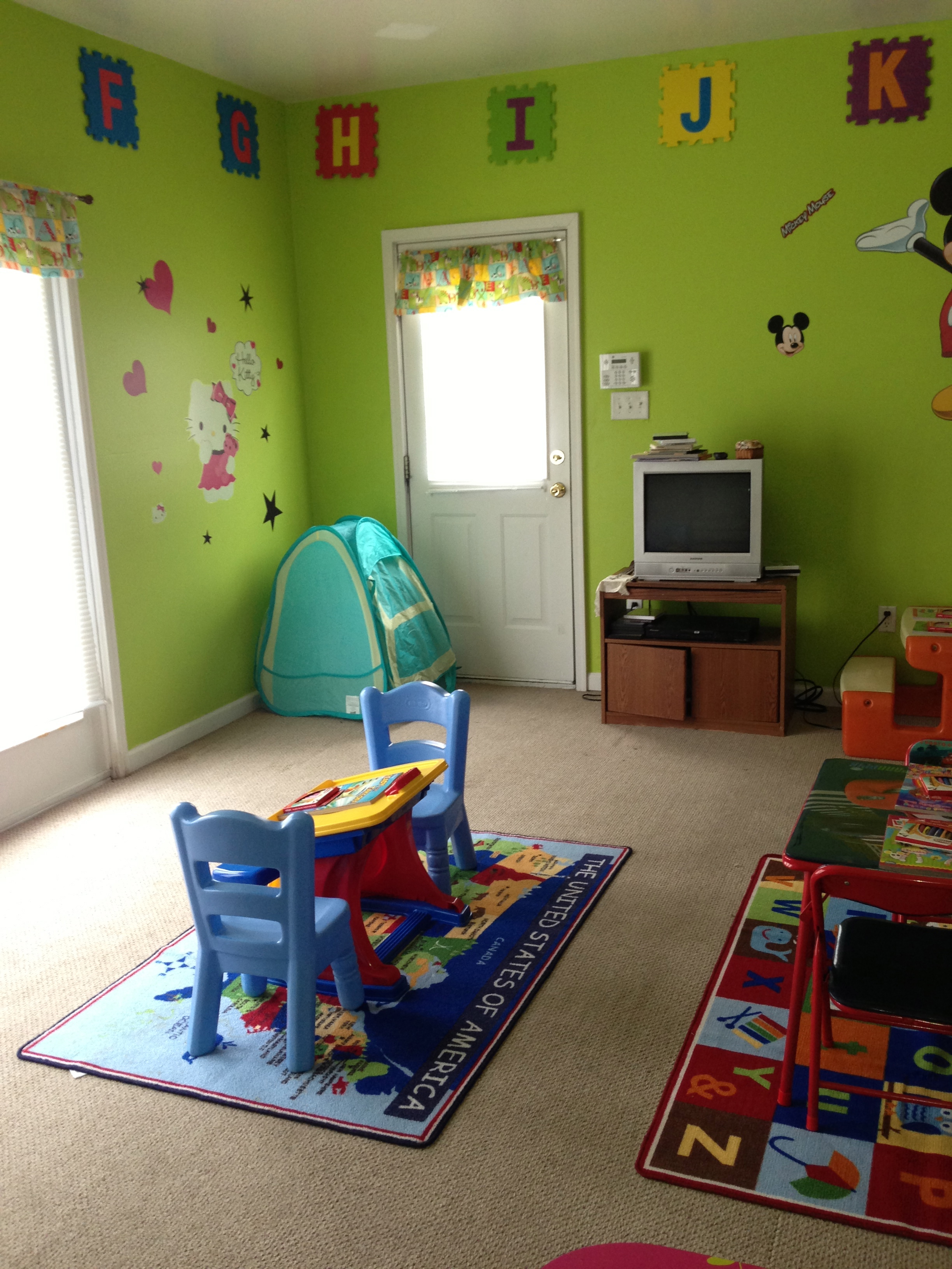 Kids and Cuddles Daycare's Photo