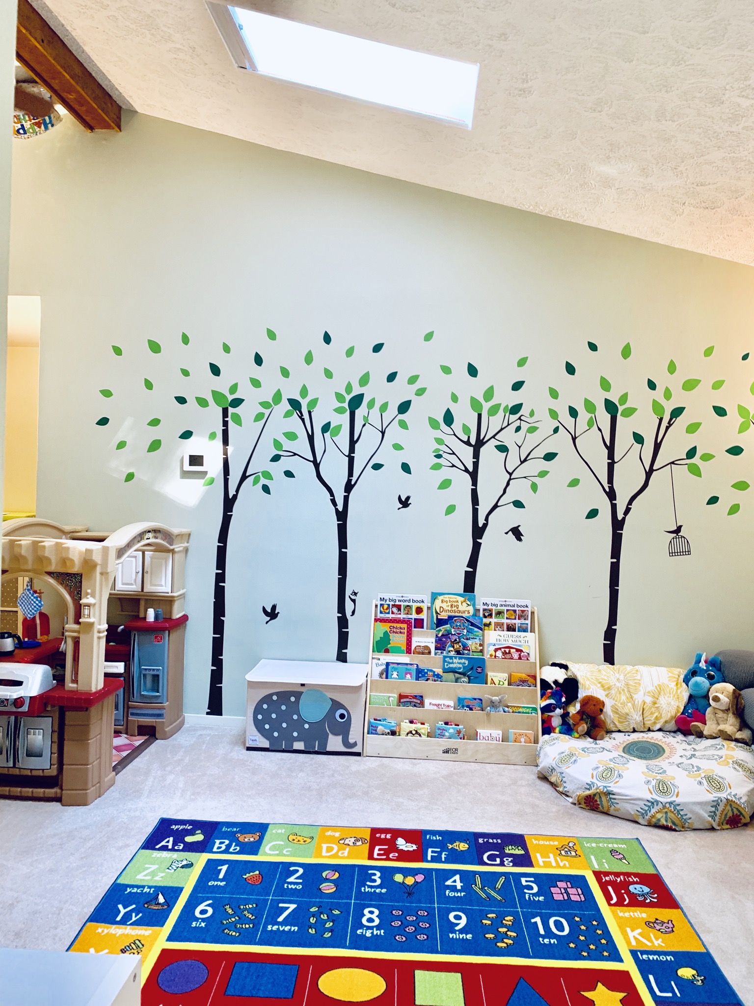 Home Away With Hillary's Photo