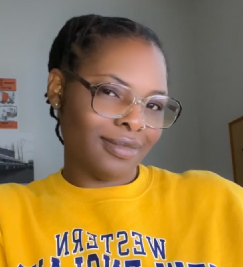 A Little Extra Cleaning LLC's Photo