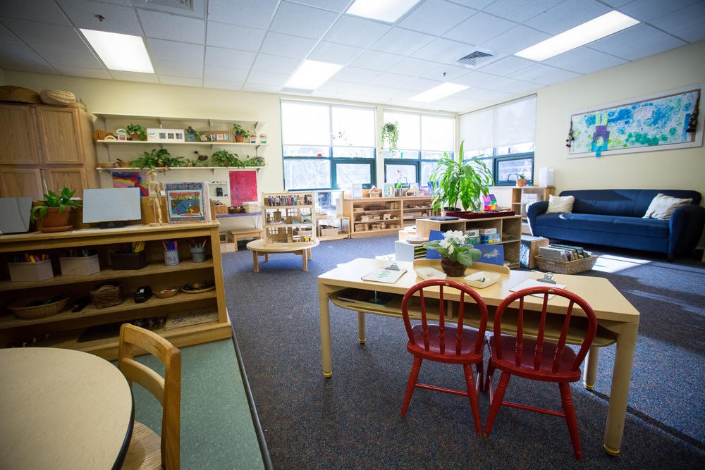 Smith College Center For Early Childhood Education At Fort Hill Logo