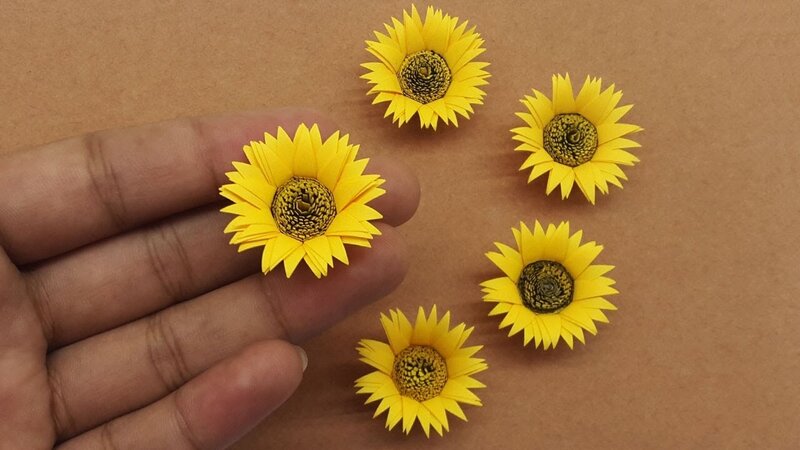 Tiny Sunflower Montessori Daycare Logo