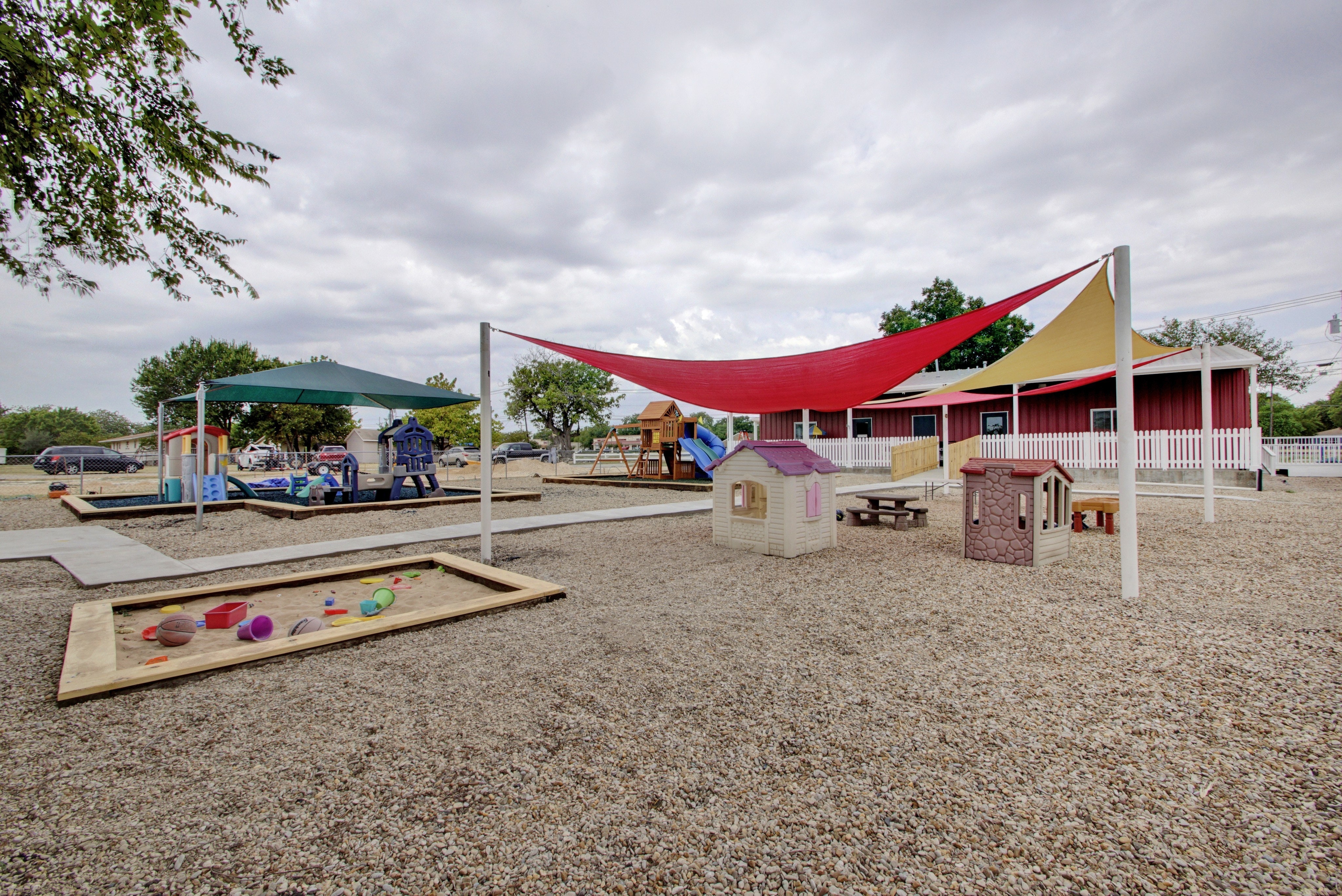 Barnyard School House's Photo