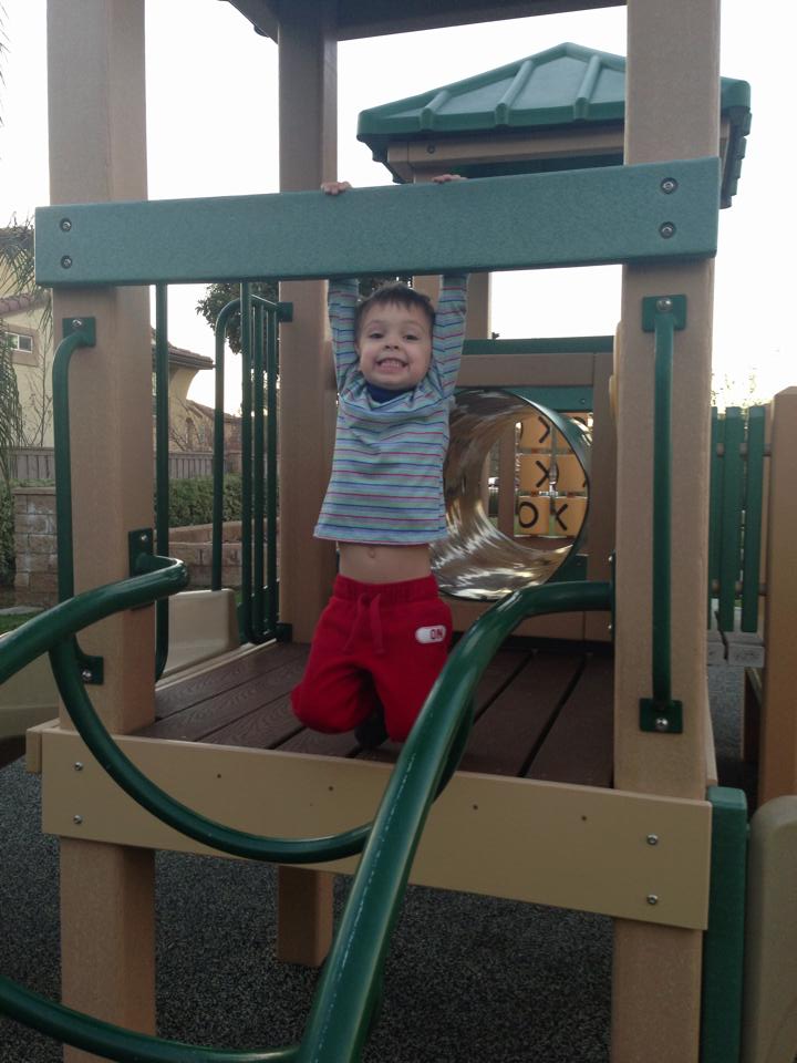 Tiny Toes In The Sand's Photo