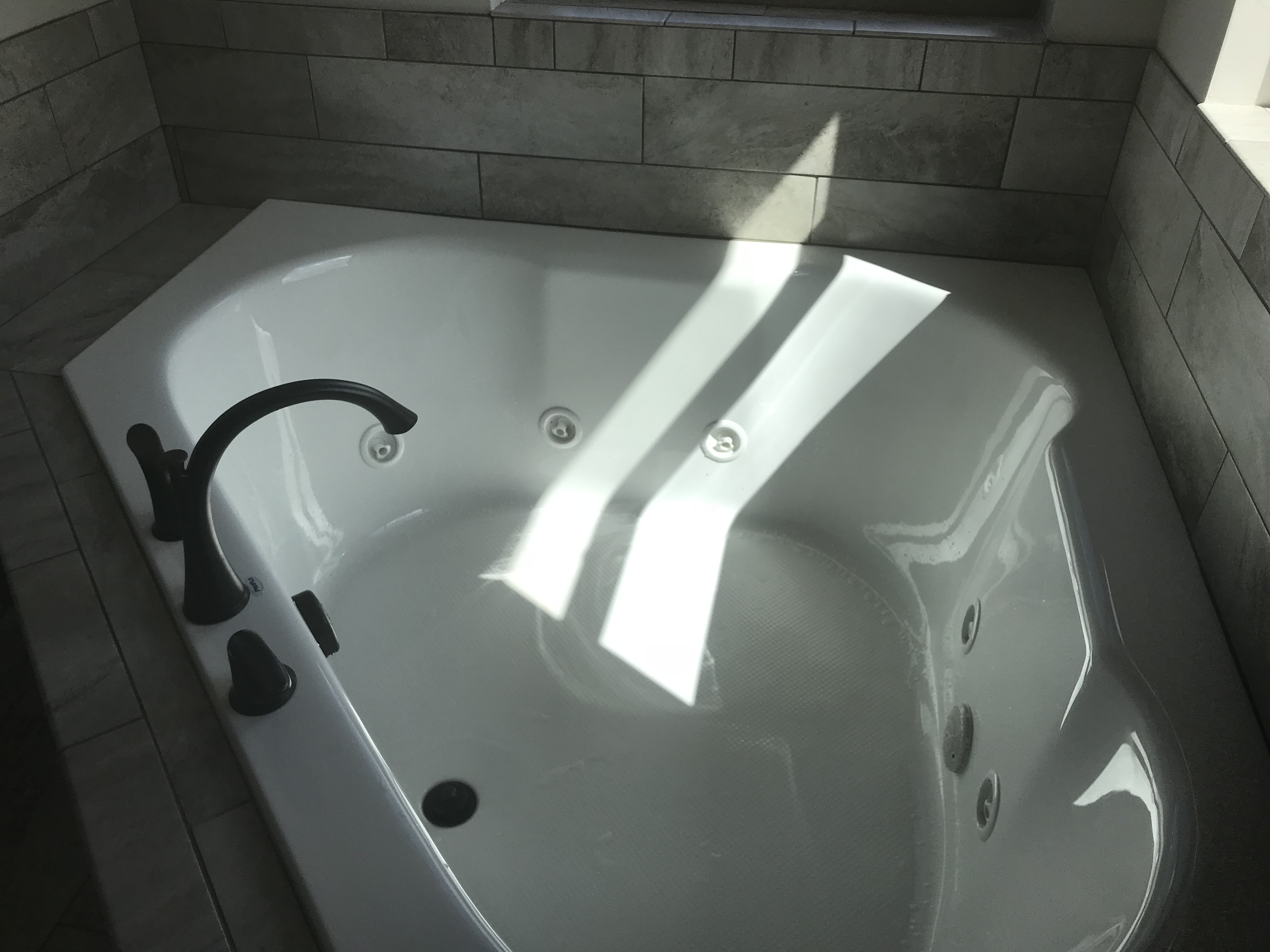 2sisters cleaning's Photo