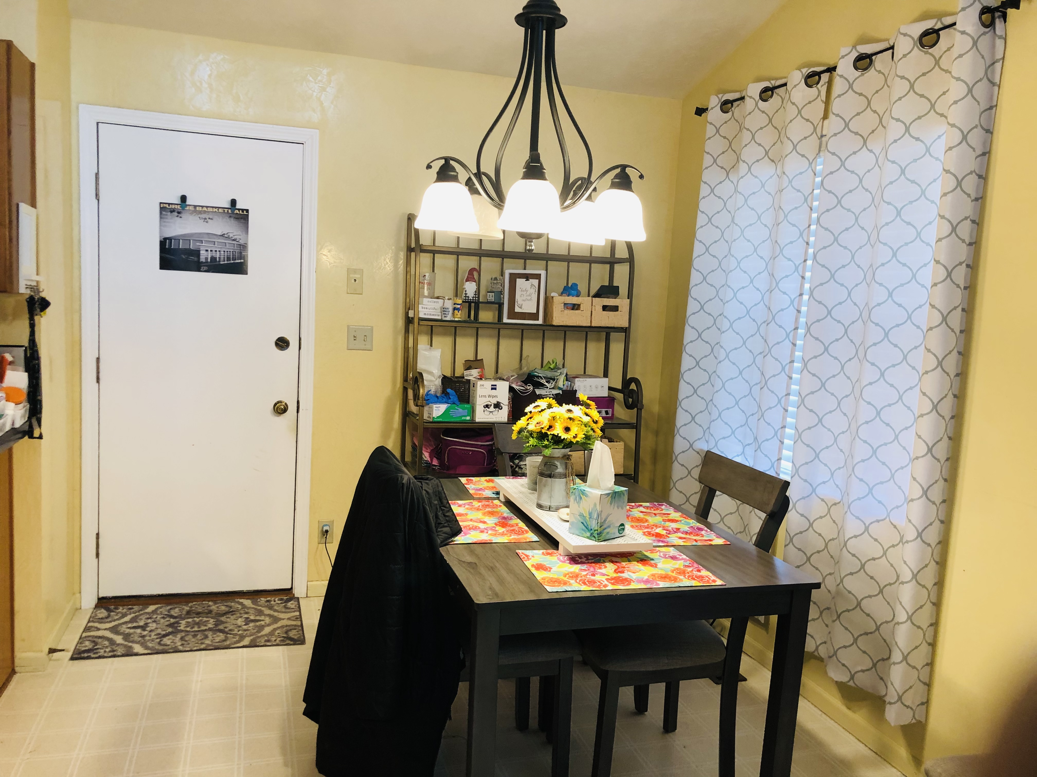 Queen of maids's Photo