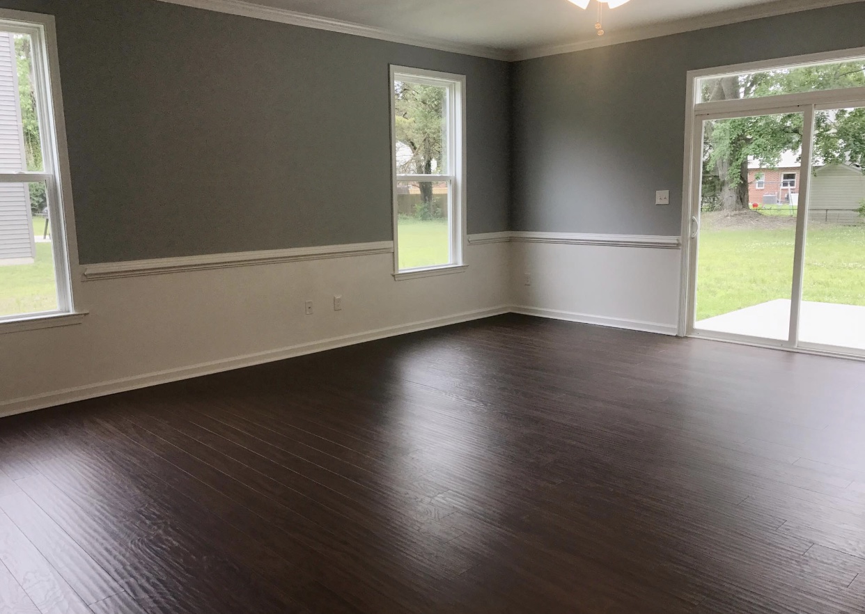 The Cluttered Closet's Photo