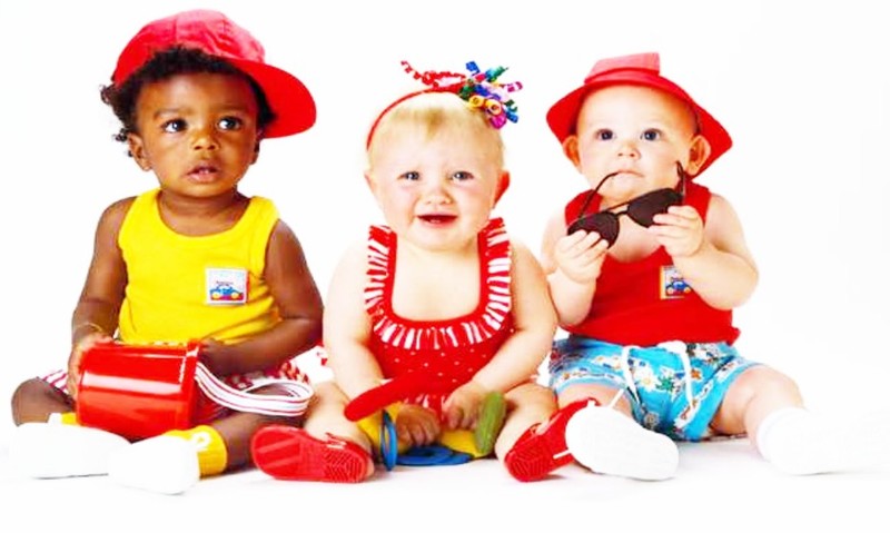 Infants & Toddlers' World Child Care Logo